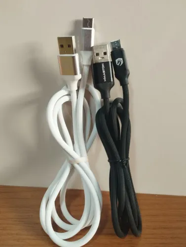 Cabos USB para Celular TIPO-C E V8 