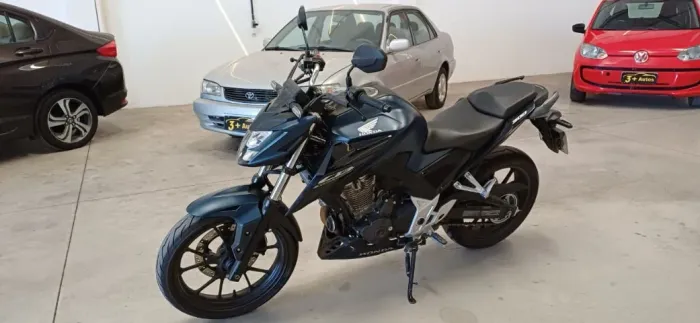 Honda CB300F Twister 2025 ÚNICO DONO