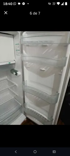 Geladeira Frost Free - Ótimo estado com apenas 3 meses de uso