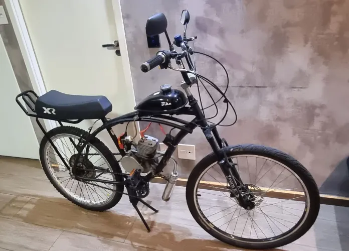 Bicicleta motorizada a gasolina 