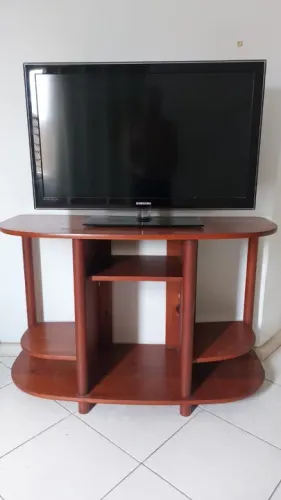 Rack para TV e Home Theater em madeira (não é compensado)