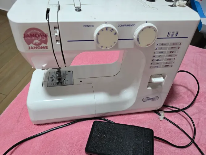 Maquina doméstica Janome 2008S