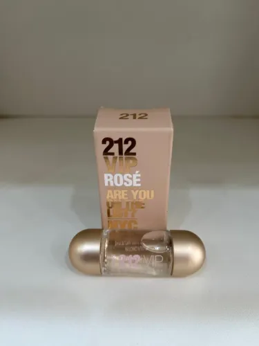 Perfume Miniatura 212 Vip Rosé edp 5ml Carolina Herrera