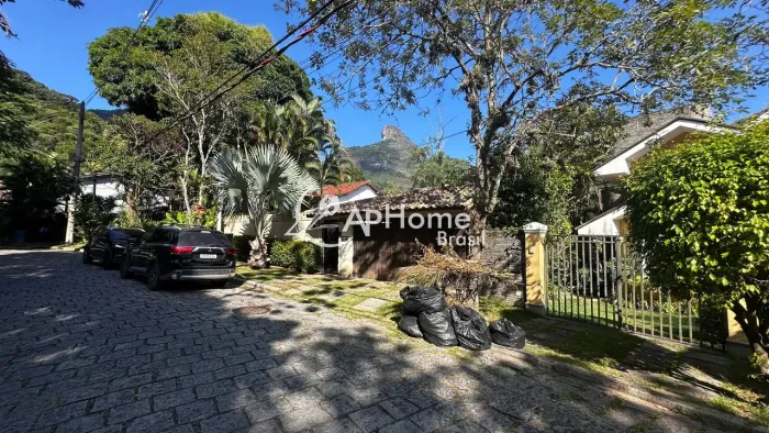 Condomínio Verde Vale do Itanhangá, excelente casa com 950 m²