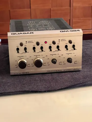 Mixer Quasar QM-884
