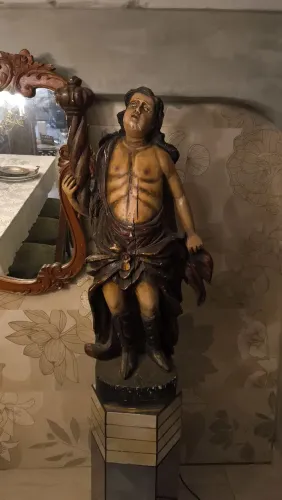 Par de esculturas em madeira