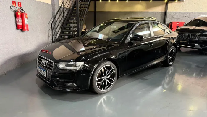 Audi A4 2.0 16V TFSI 200/ 214cv Multitronic 2014