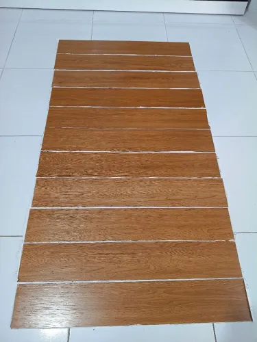 Piso vinílico 15x90cm