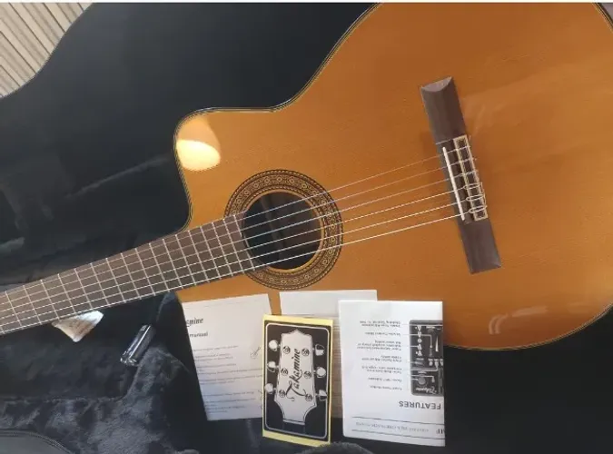 Takamine japonês EC132SC Novo 