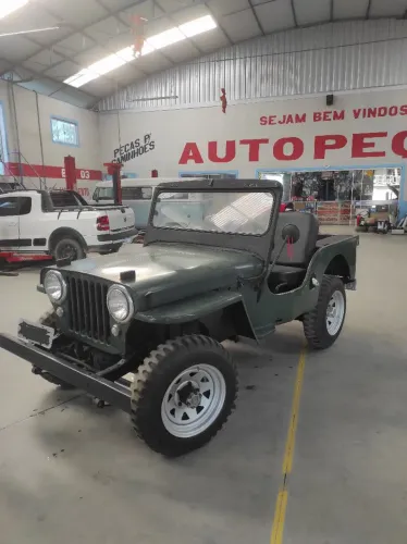 Willys Overland Jeep 2.6 12V Gasolina 2P 1951