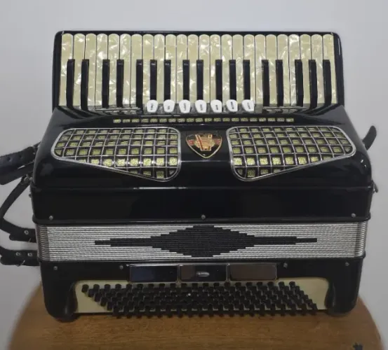 Acordeon Excelsior (Accordiana) 120 baixos