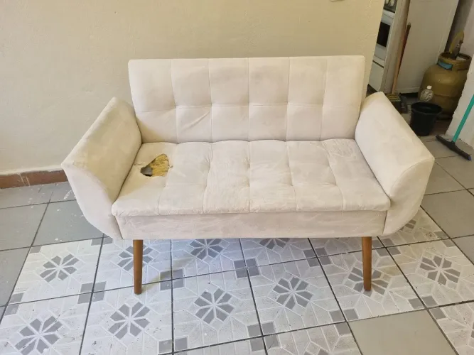 Sofá Minimalista
