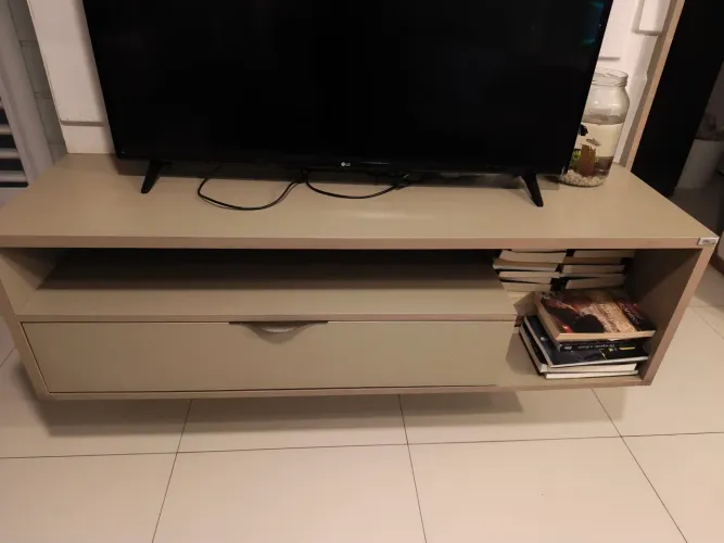 Rack planejado Todeschini em MDF - 1,40 m