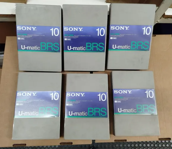 Lote fita de vídeo profissional Sony U-matic, modelo KCA-10BRS