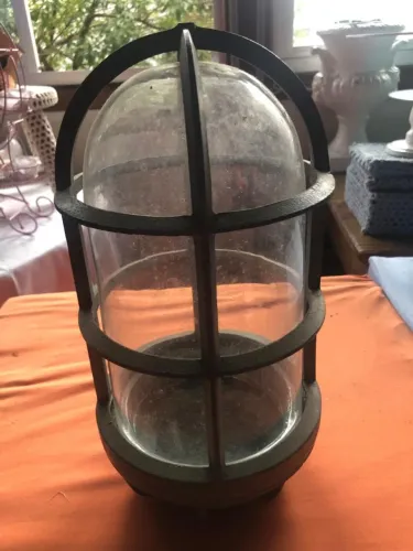ARANDELA GRANDE - Luminária com proteção e grade em latão - estilo náutico