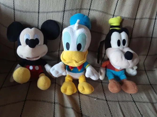 Vendo trio de ursinho de pelúcia da Disney no preçinho!