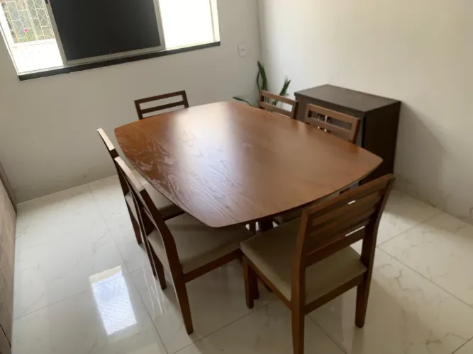Mesa de madeira pronta entrega 