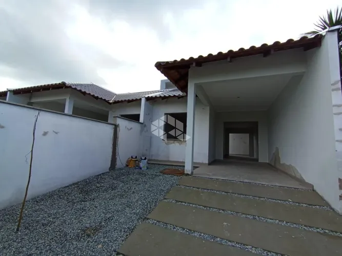 CASA GEMINADA-SANDRA REGINA-SÃO FRANCISCO DO SUL-SC.