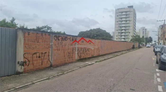 EXCELENTE TERRENO COMERCIAL COM LOCALIZAÇÃO PRIVILEGIADA NO CENTRO DE JUNDIAÍ