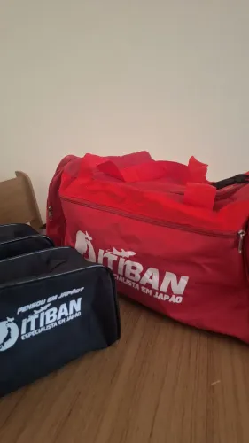 Mochila para academia e viagens + necessaires
