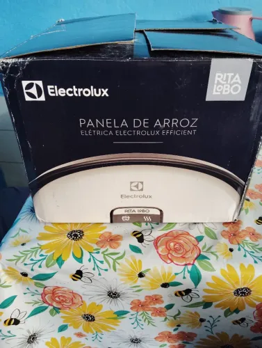 Panela elétrica de arroz Electrolux