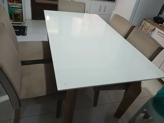 Mesa 5 cadeiras