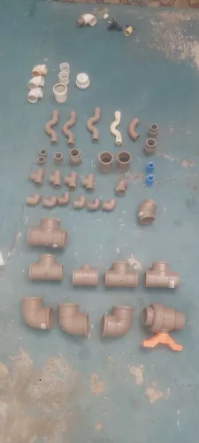 Vendo todas essas peças reparo em canos hidráulica