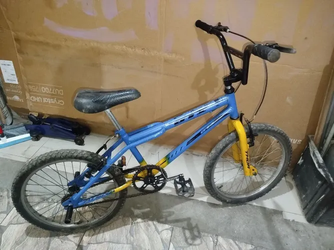 Cross aro 20