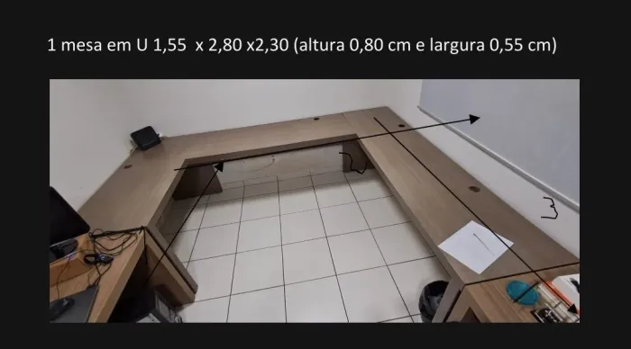Mesa para escritório em U