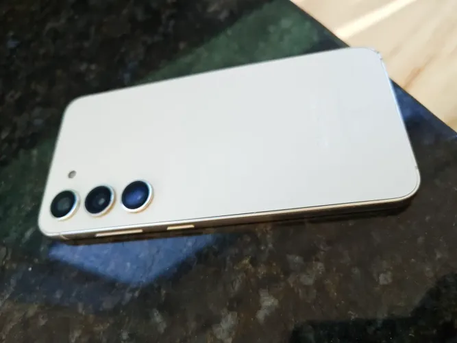 Samsung s23