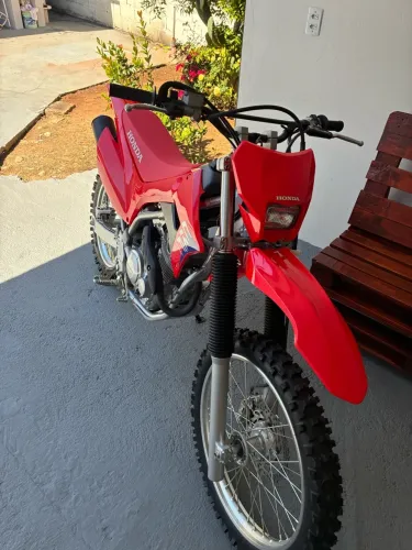 Honda CRF 250 F 2025