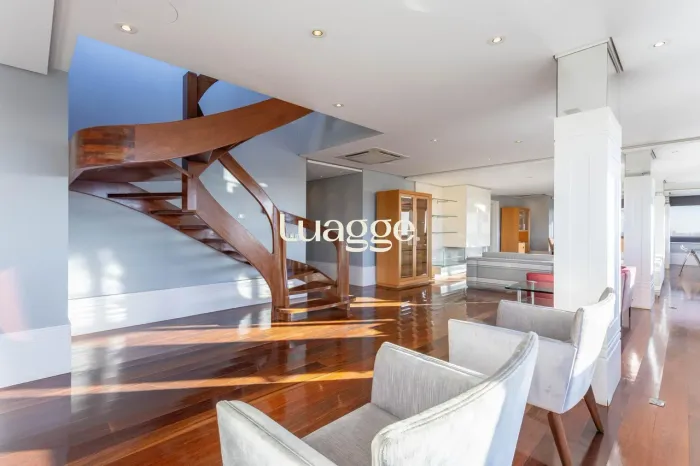 Apartamento para alugar em Mont 'Serrat com 6 quartos, 6 vagas e ótima localizaç