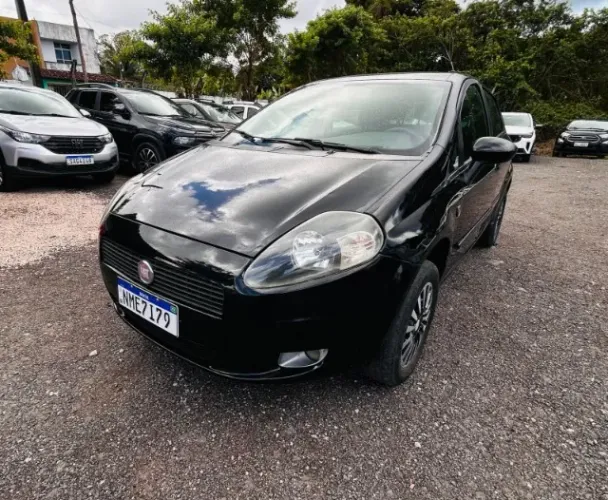 Fiat Punto Attractive 1.4 Fire Flex 8V 5P 2011