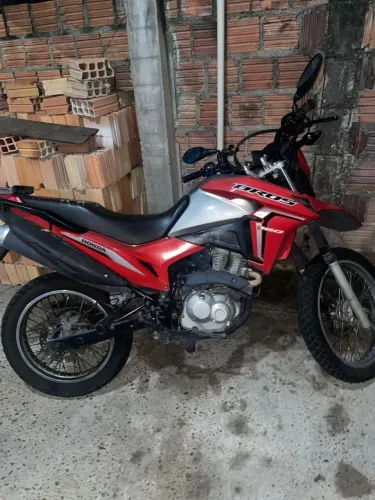 Vendo Moto Honda Bros 160 2023