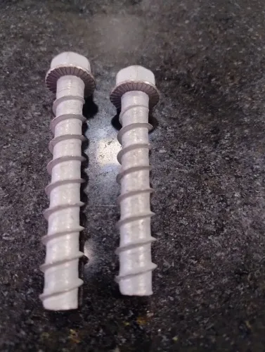 Vendo chumbadores Mx75mm, parafuso e bucha 10x10