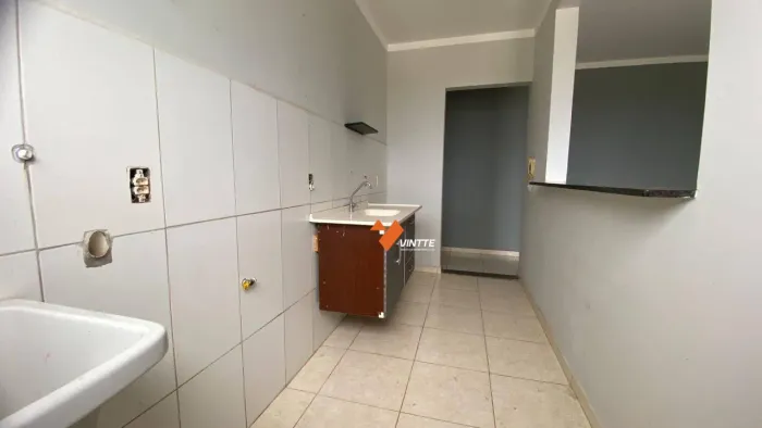 Apartamento com 2 dormitórios à venda, 48 m² por R$ 170.000,00 - Parque Príncipe de Andorr