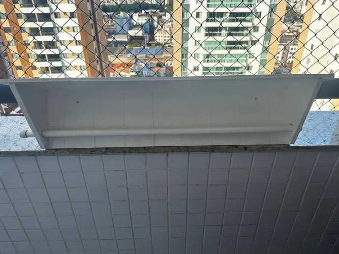 Prateleira + porta fralda