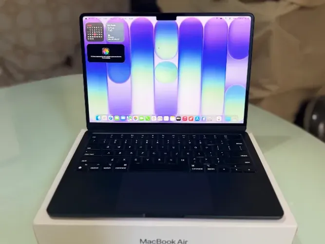 247 - MacBook Air M2 13" - Imperdível! Excelente estado!