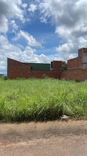 Vendo ou troco um Lote no setor Jardim universitário