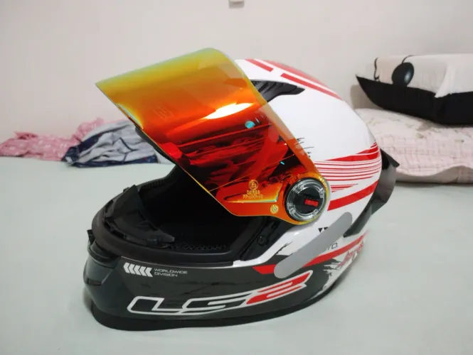 Capacete LS2 Japão com 3 viseiras Tam 58