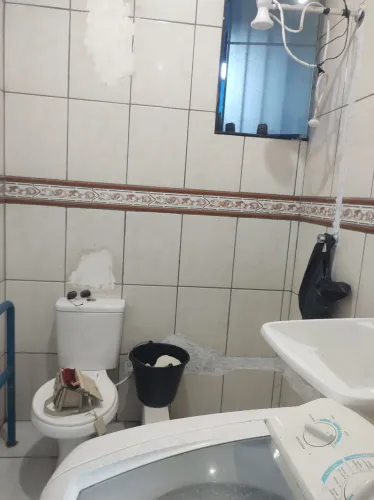 Alugo um porão