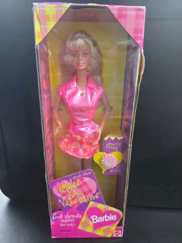 Mattel Make A Valentine Barbie - Special Edition