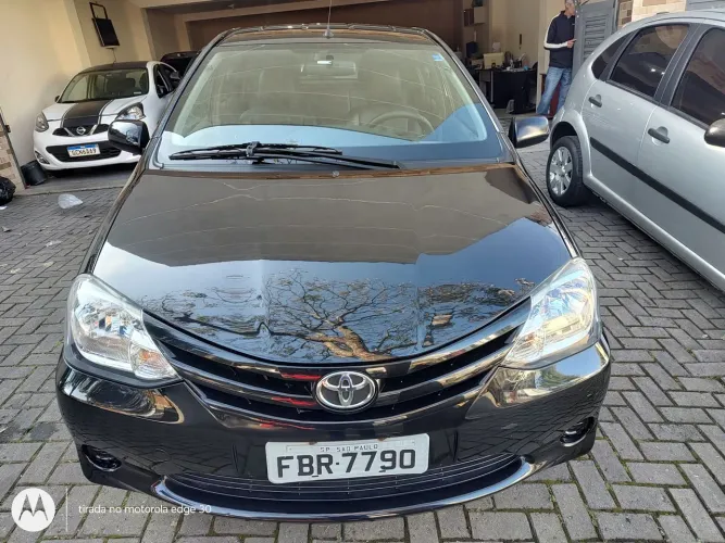 Toyota Etios XS 1.3 Flex 16V 5P Mec. 2013