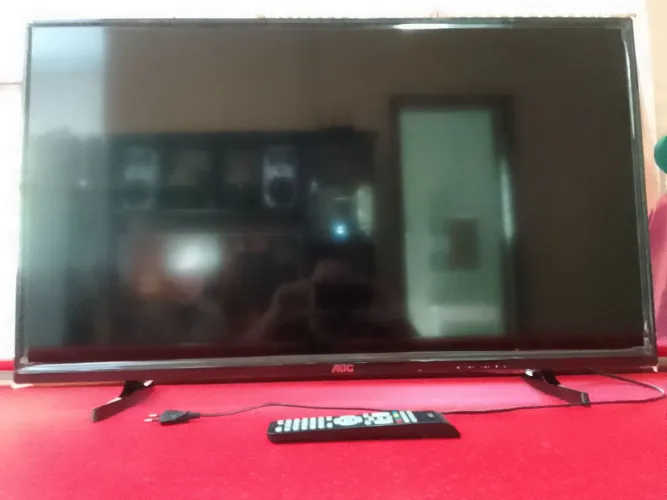 TV 40 LED FULL HD +CONTROLE POR CELULAR 256