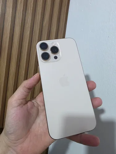 iPhone 16 Pro Max 256 desert, Todo original em estado de novo.