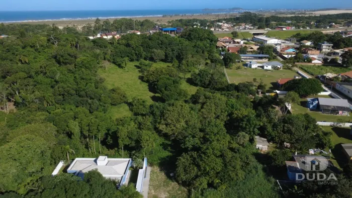 Terreno à venda em Guaiuba, Imbituba!