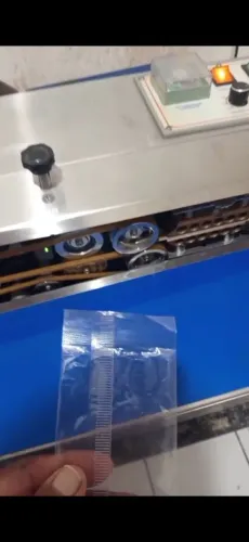 Máquina de selar picole