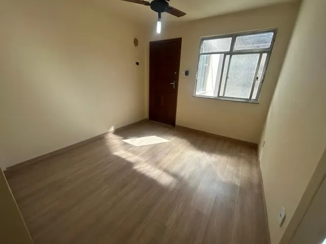 Apartamento para venda com 40 metros quadrados com 2 quartos em Penha Circular - Rio de Ja