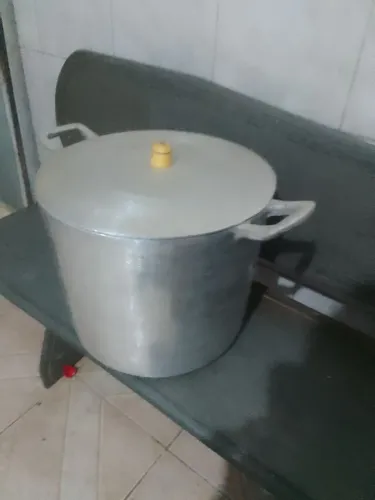 Panela/Calderão de 20 litros ( alumínio batido )