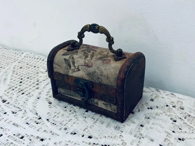 Mini Baú Porta Joias Vintage De Madeira Retrô Decorativo